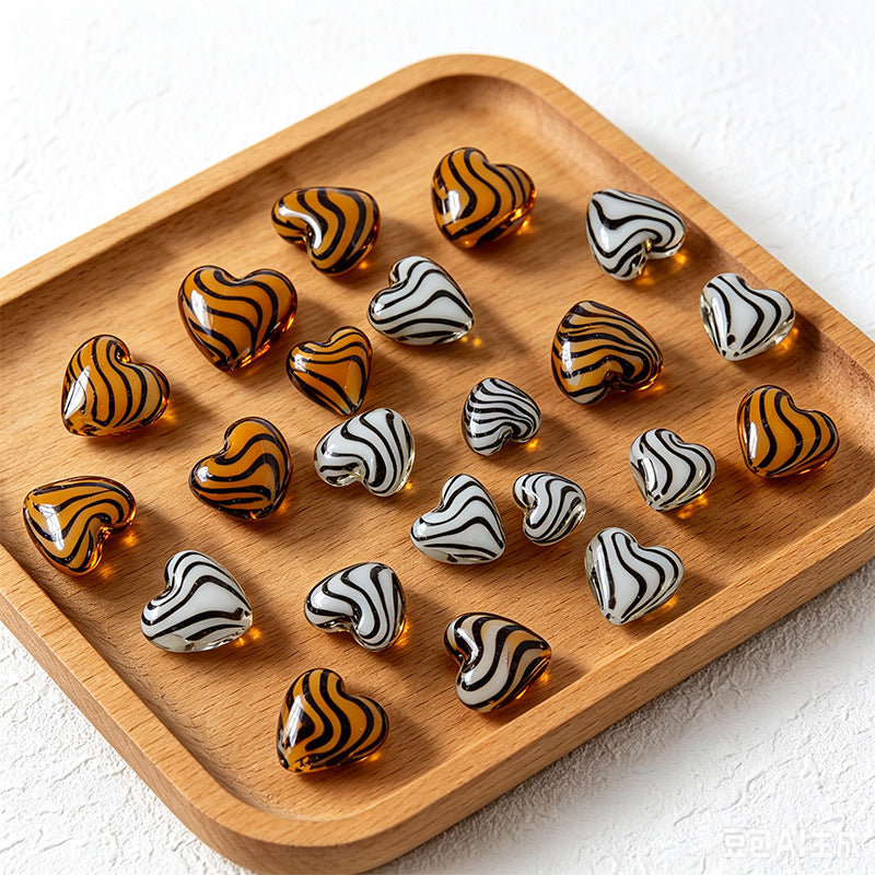 Vintage Tiger Pattern Heart Glazed Beads