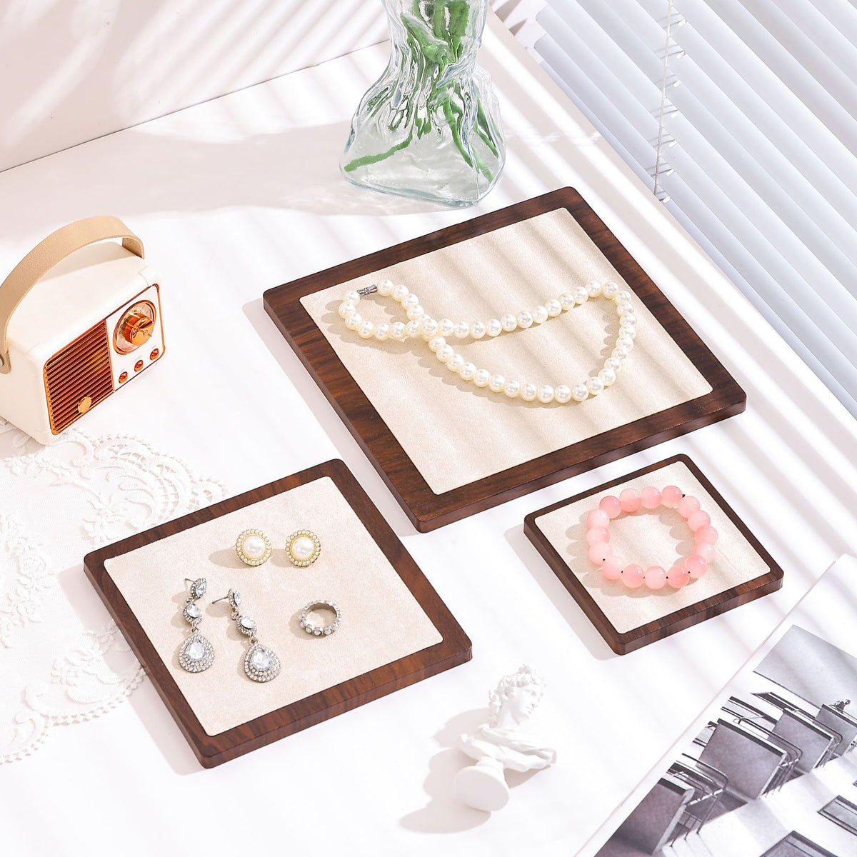 Minimalist Wooden Jewelry Display Tray – Modern Necklace, Bracelet & Earring Display Plate for Product Photography, Craft Fairs & Boutique Displays