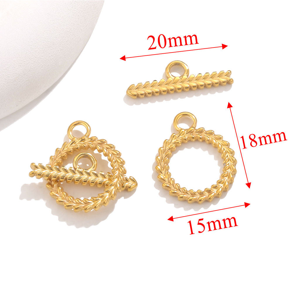 Gold twisted-rope toggle clasps with red dimension arrows showing 20mm, 18mm, and 15mm on white background
