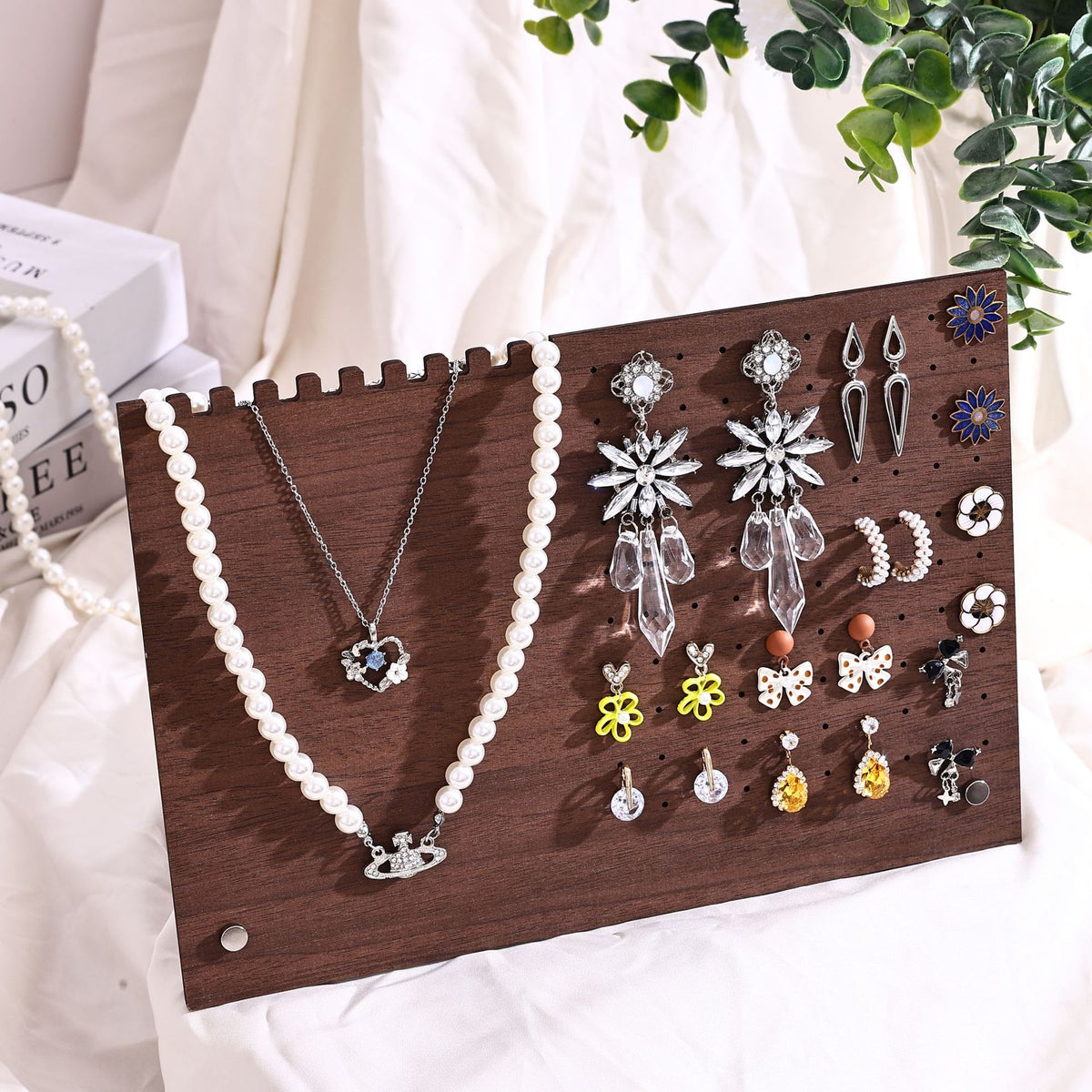 Vintage Walnut-Color Jewelry Display Stand – Wooden-Style Earring, Necklace, Pendant & Bracelet Organizer for Craft Fairs & Boutique Displays