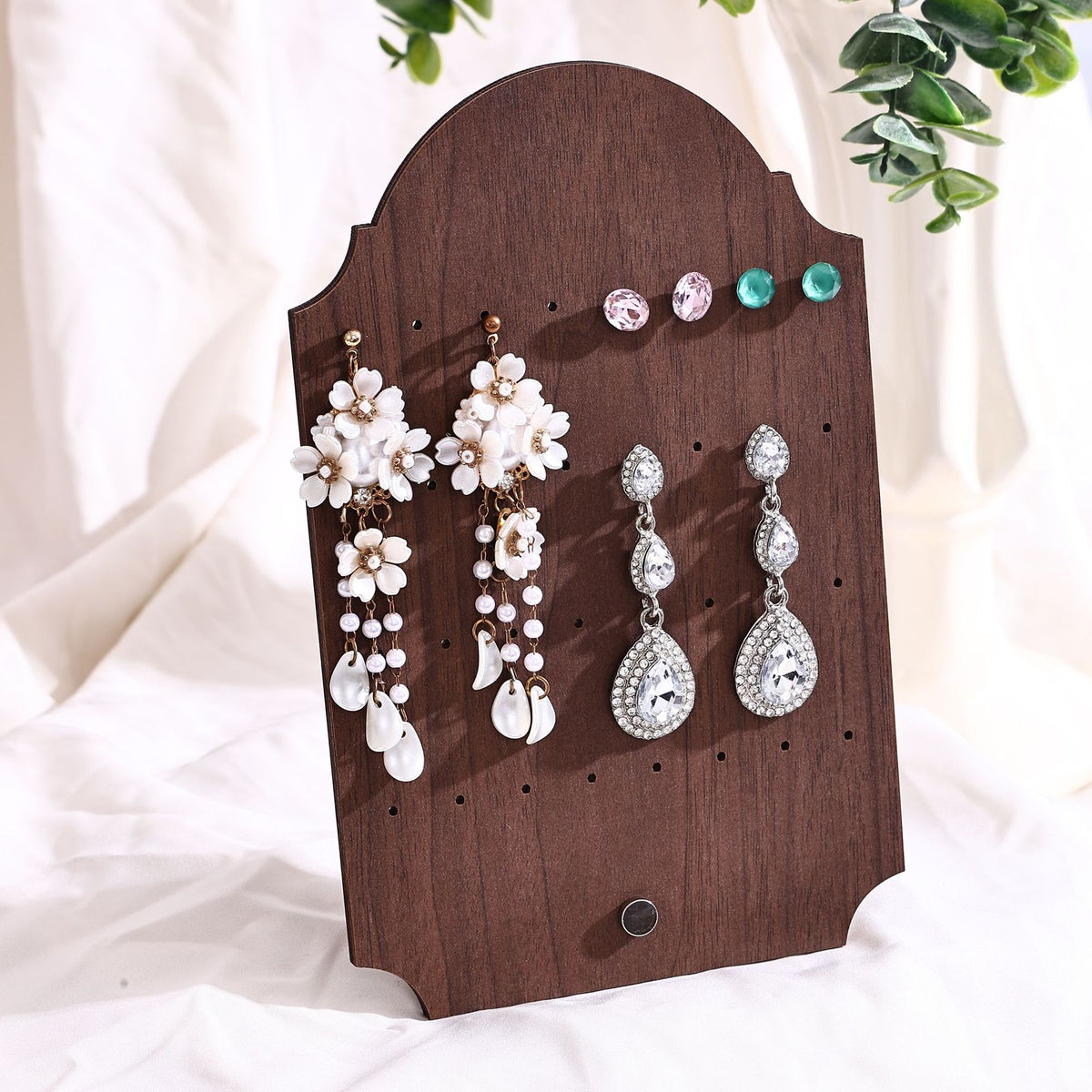 Vintage Walnut-Color Jewelry Display Stand – Wooden-Style Earring, Necklace, Pendant & Bracelet Organizer for Craft Fairs & Boutique Displays