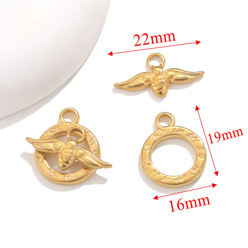 Gold bee toggle clasps with red dimension arrows showing 22mm, 19mm, and 16mm on white background