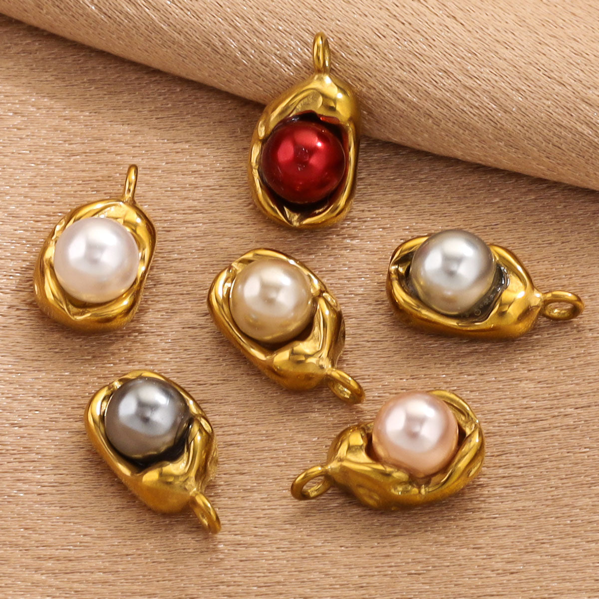 Pea Pearl Charms
