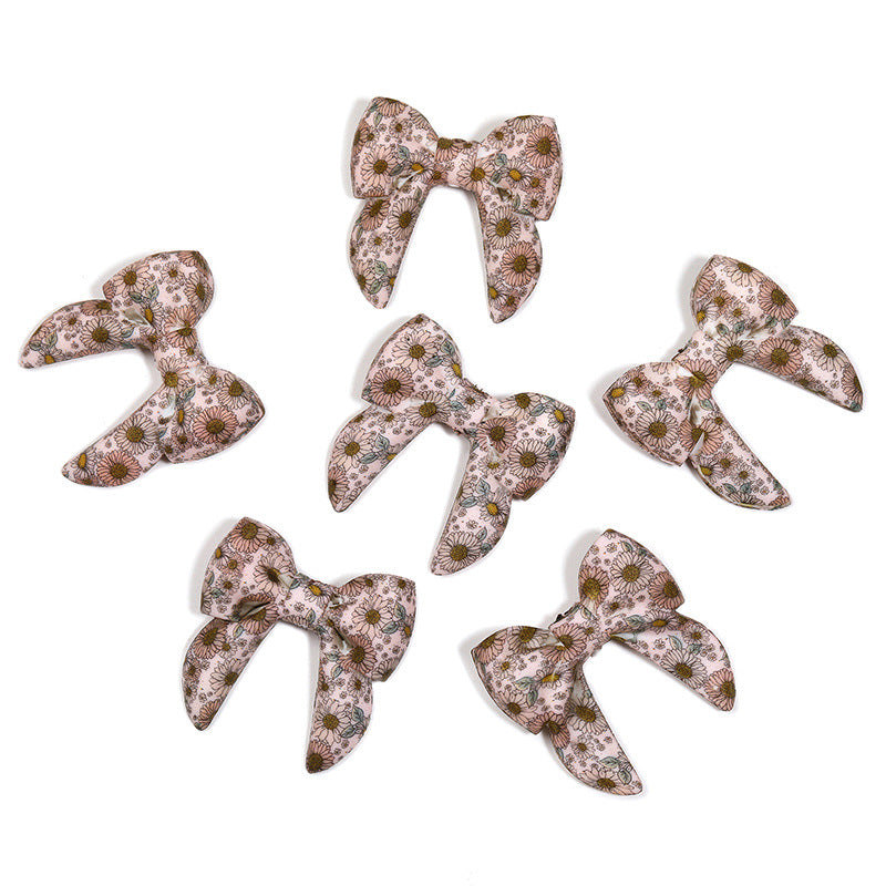 3D Iridescent Silicone Bow Beads
