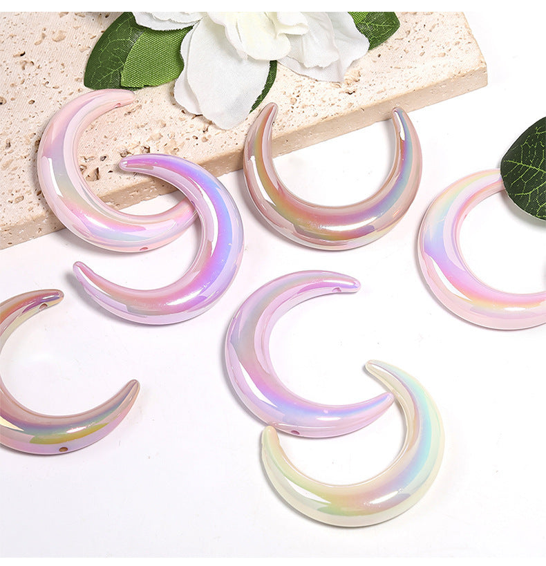 UV-Plated Acrylic Crescent Moon Beads